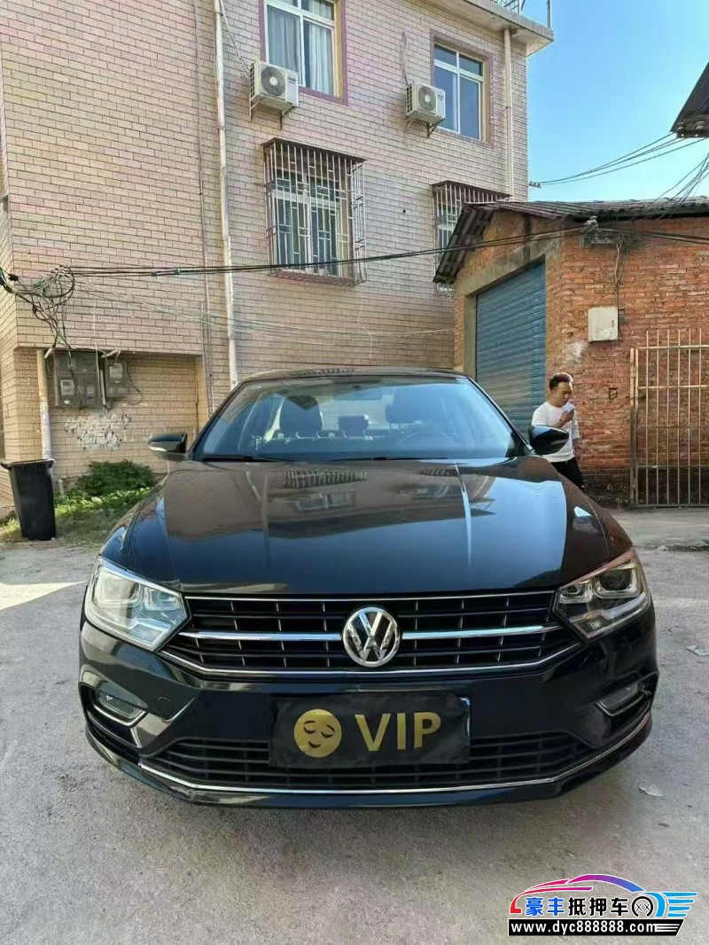 18年大众宝来轿车抵押车出售