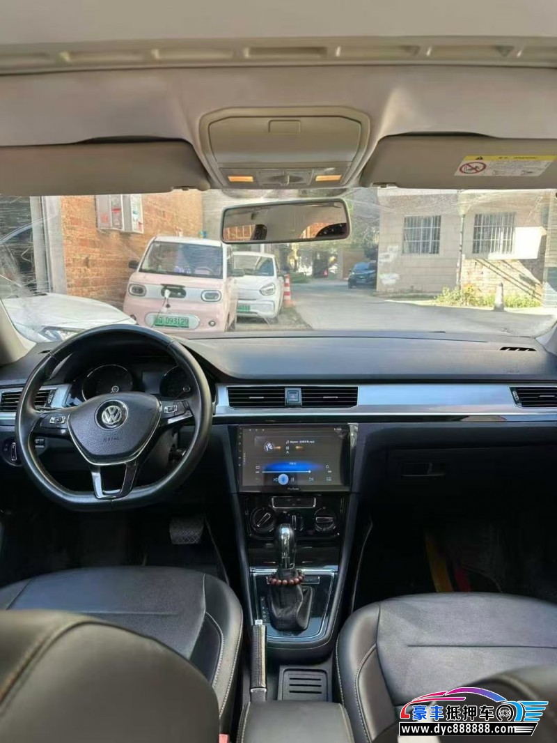 18年大众宝来轿车抵押车出售