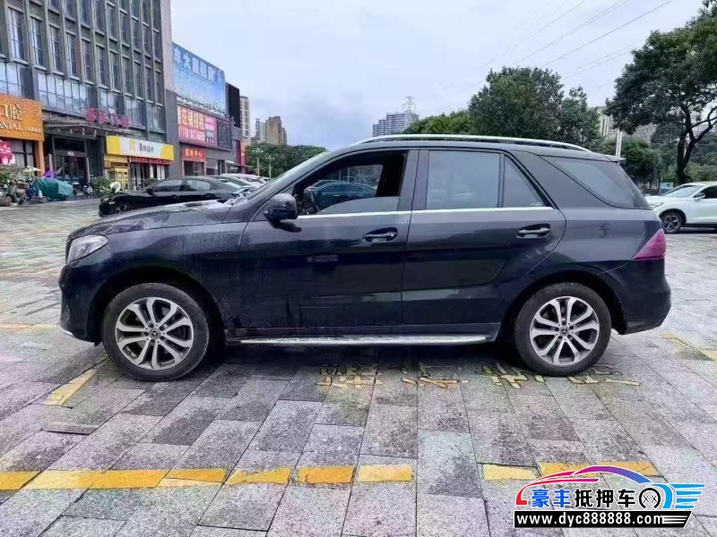 18年奔驰GLE轿车抵押车出售