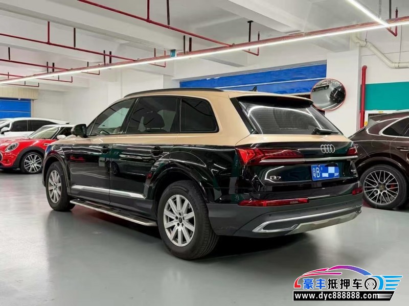 22年奥迪Q7轿车抵押车出售