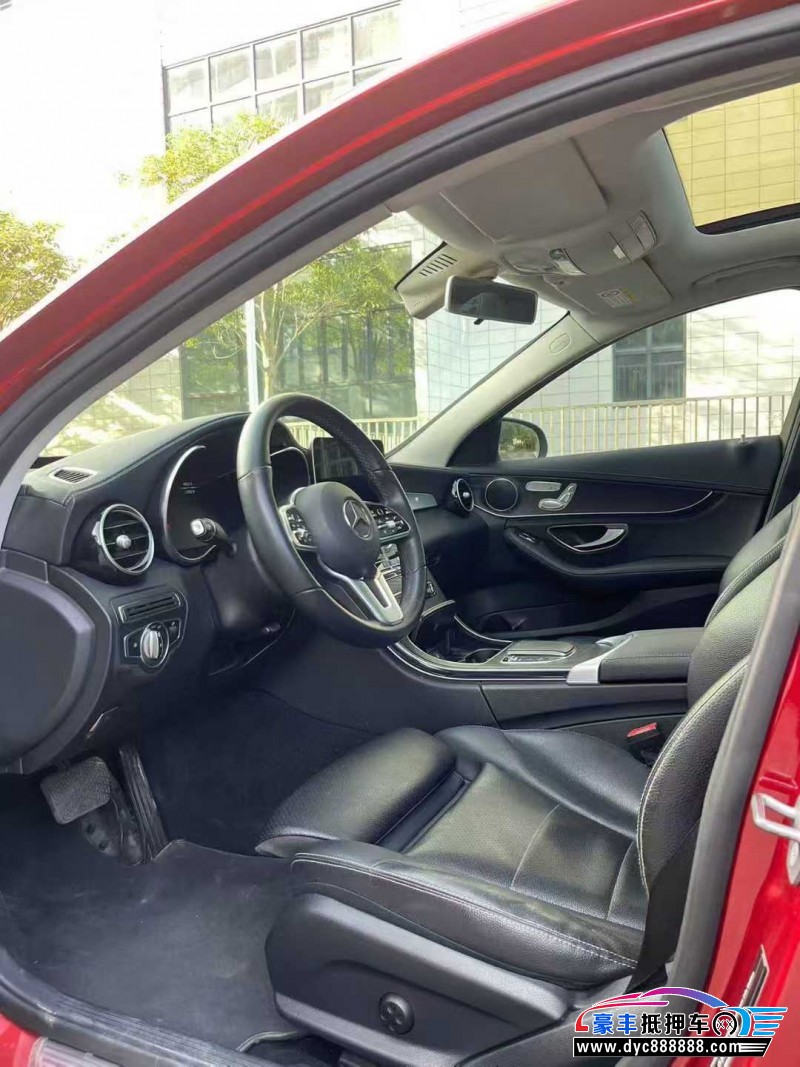 19年奔驰C轿车抵押车出售