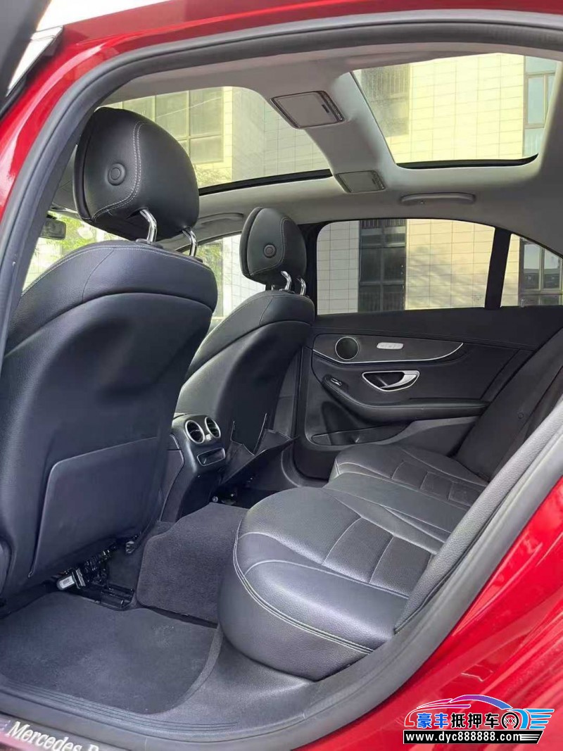 19年奔驰C轿车抵押车出售