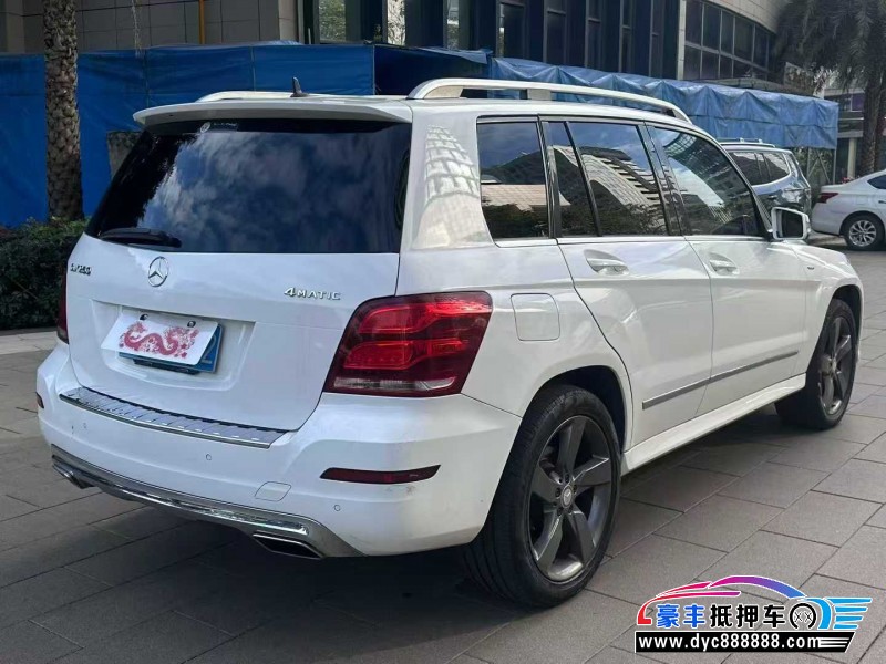 15年奔驰GLK轿车抵押车出售