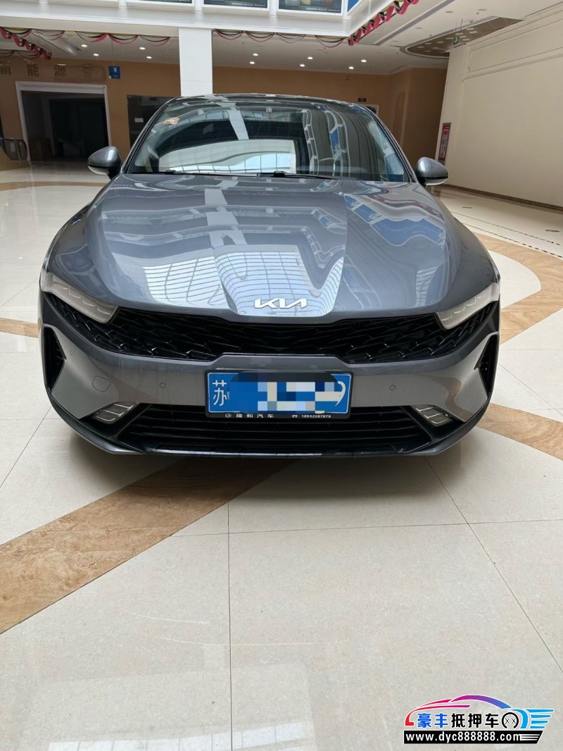 24年起亚K5轿车抵押车出售