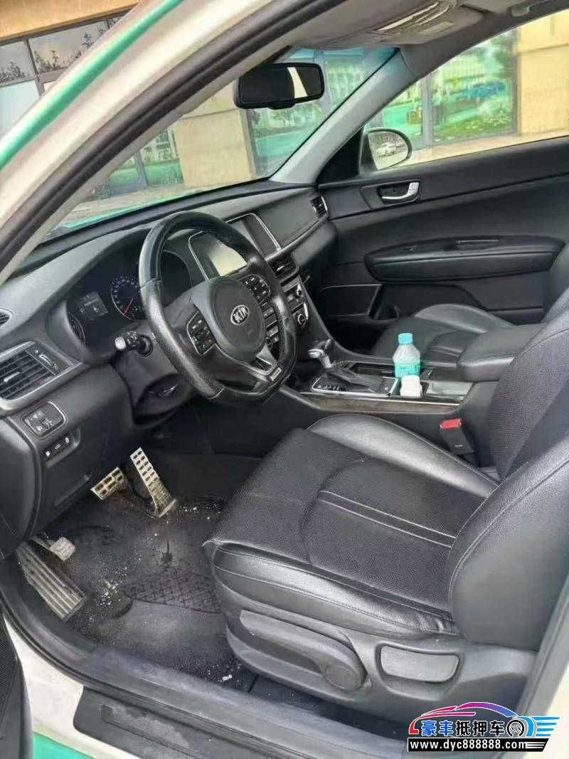 16年起亚K5轿车抵押车出售