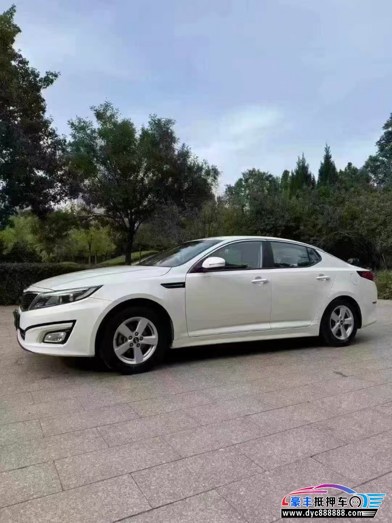 17年起亚K5轿车抵押车出售