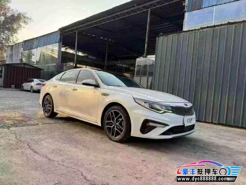 19年起亚K5轿车抵押车出售