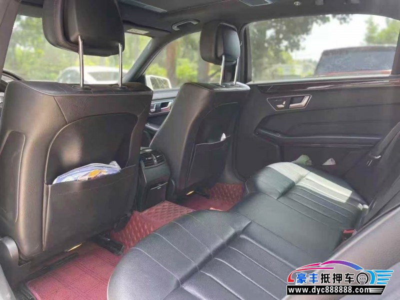 14年奔驰E轿车抵押车出售