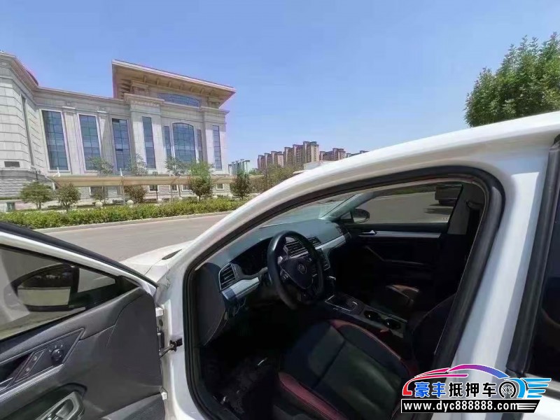 20年大众凌渡轿车抵押车出售