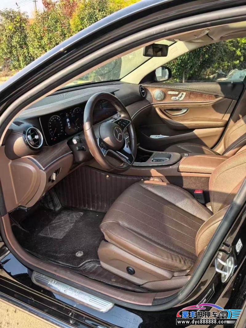23年奔驰E轿车抵押车出售