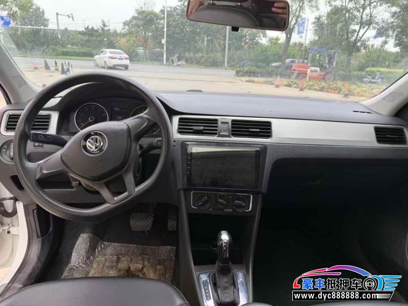 16年大众桑塔纳轿车抵押车出售