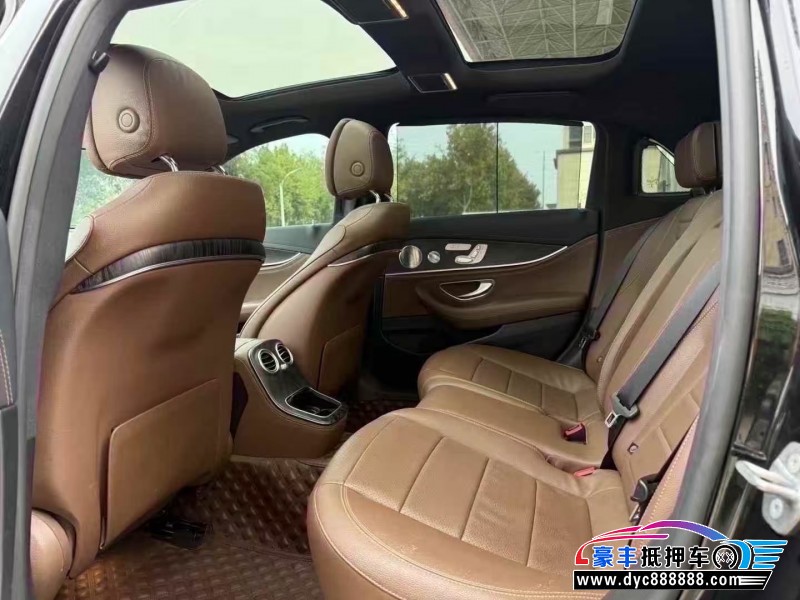 20年奔驰E轿车抵押车出售