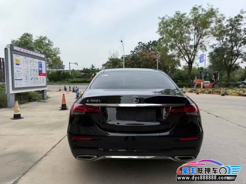 20年奔驰E轿车抵押车出售