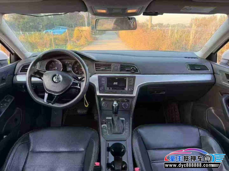 18年大众凌渡轿车抵押车出售