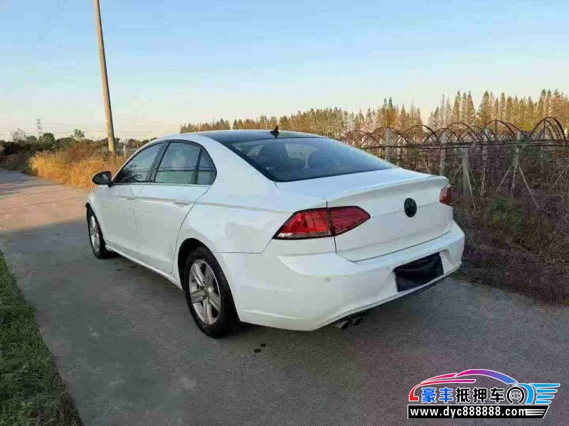 18年大众凌渡轿车抵押车出售