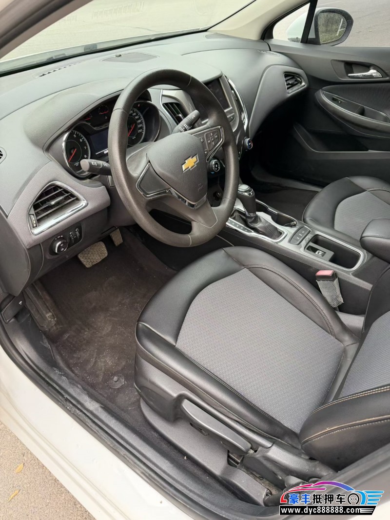 17年雪佛兰科鲁兹轿车抵押车出售