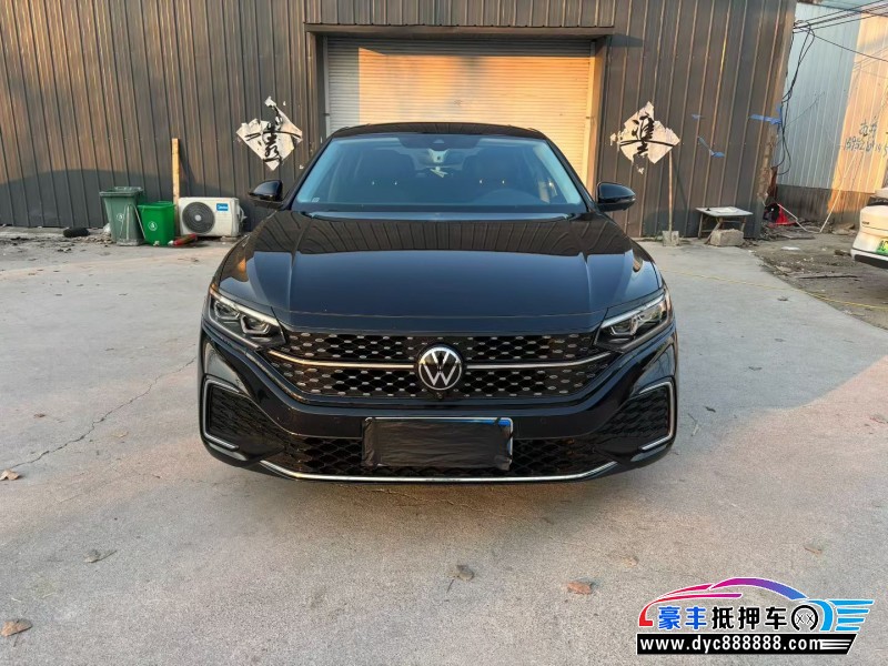 抵押车出售22年大众帕萨特轿车