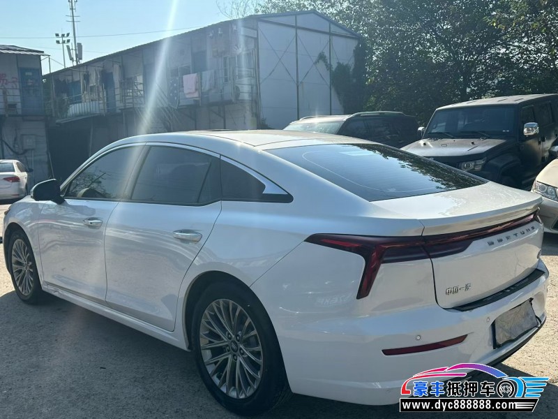 23年奔腾B70轿车抵押车出售