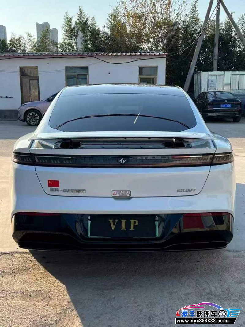 25年东风奕派007轿车抵押车出售