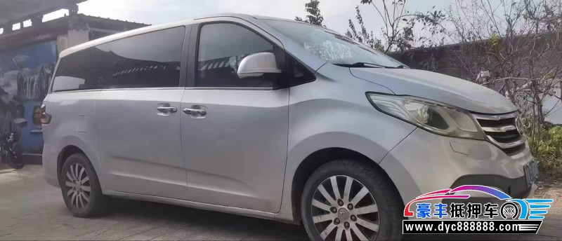 14年上汽大通G10轿车抵押车出售