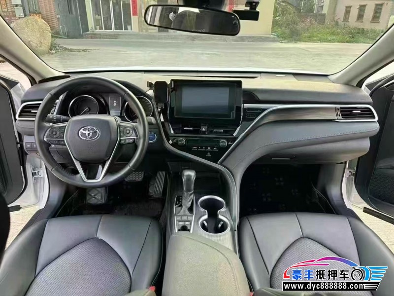 23年丰田凯美瑞轿车抵押车出售