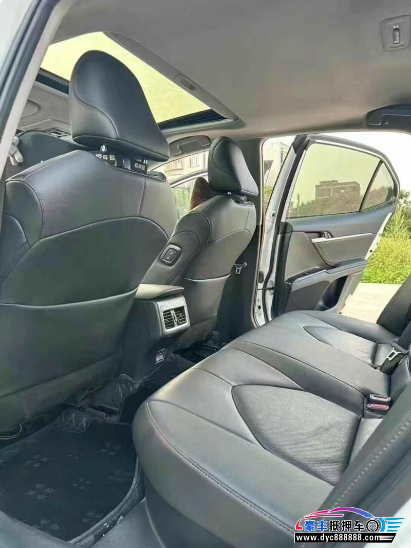 23年丰田凯美瑞轿车抵押车出售