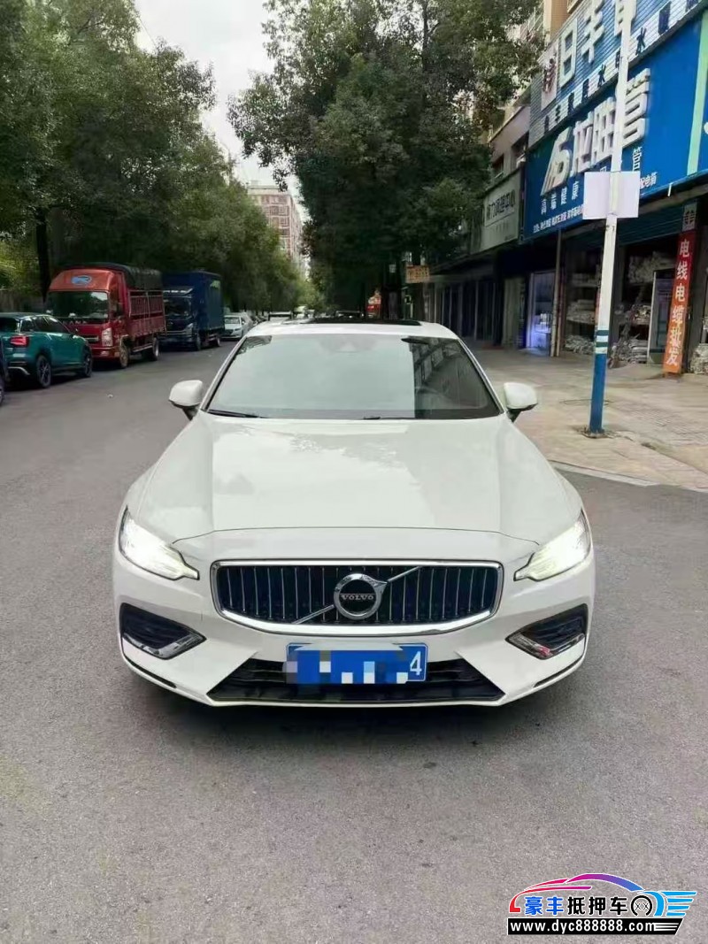 21年沃尔沃S60轿车抵押车出售