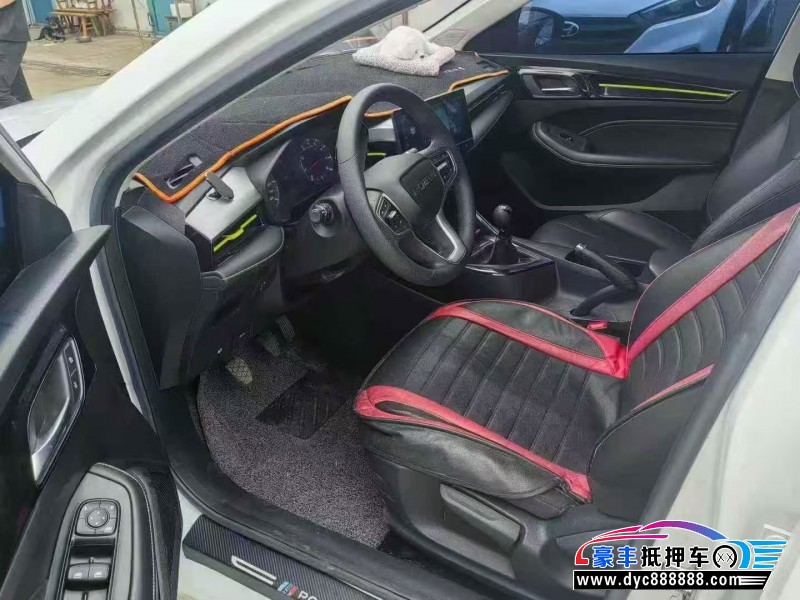 22年荣威i5轿车抵押车出售