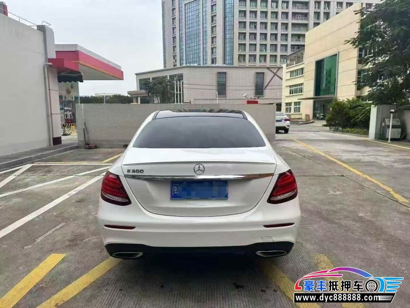 18年奔驰E轿车抵押车出售