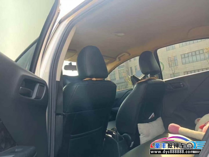 17年本田竞瑞轿车抵押车出售