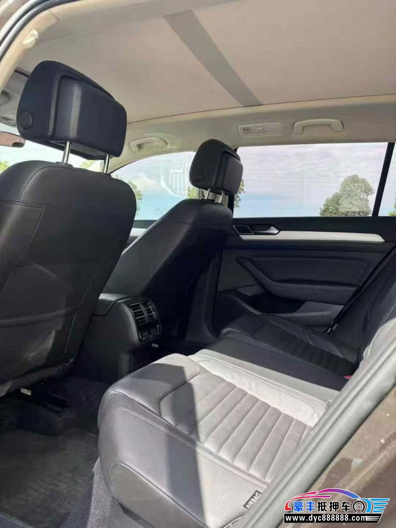 19年大众蔚揽轿车抵押车出售