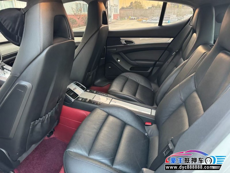 13年保时捷帕纳梅拉轿车抵押车出售