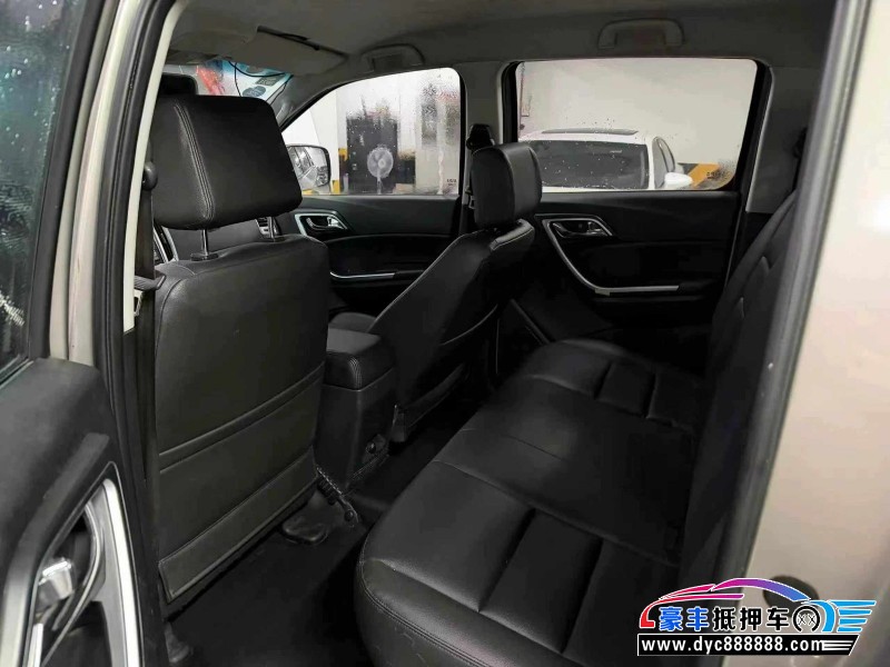 18年江铃域虎轿车抵押车出售