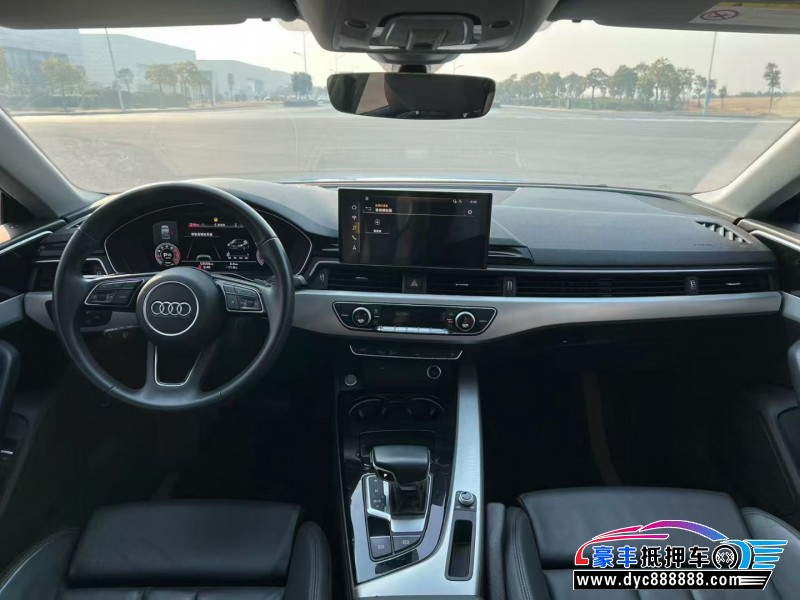 22年奥迪A5轿车抵押车出售