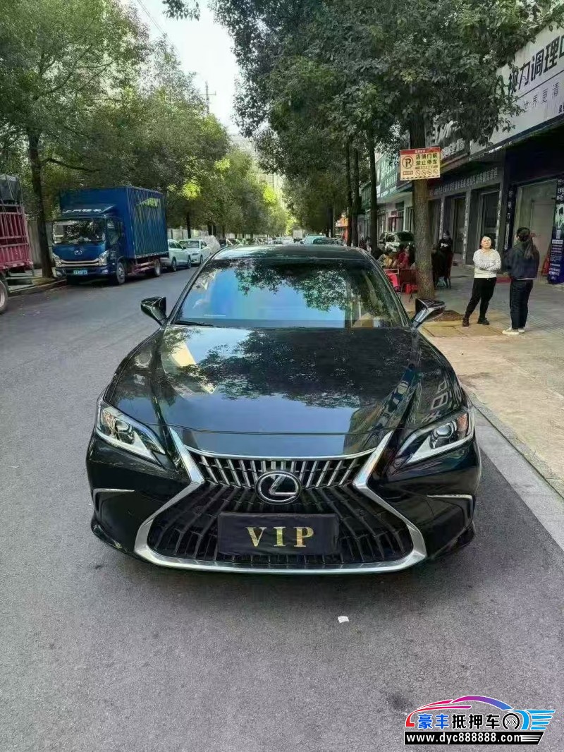 抵押车出售24年雷克萨斯ES轿车