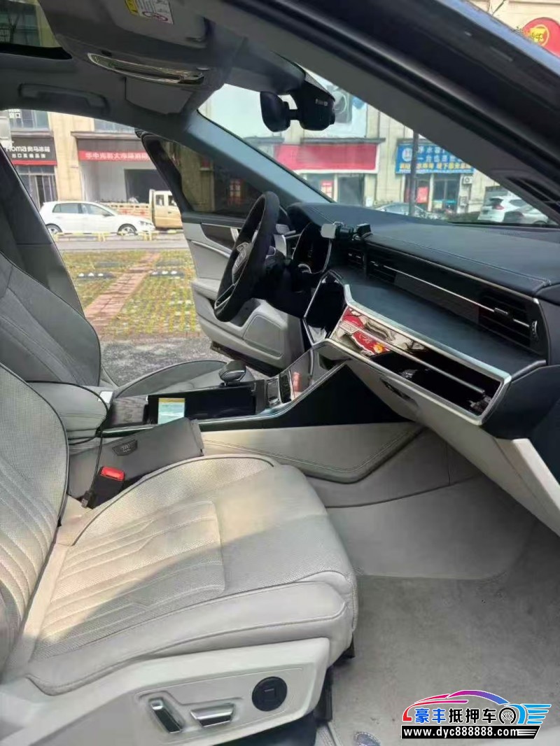 23年奥迪A6L轿车抵押车出售