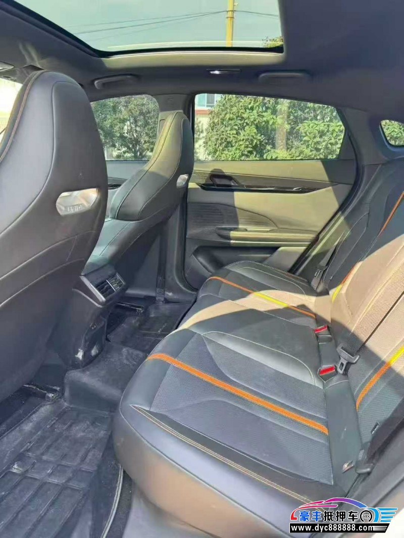 25年长安长安UNI轿车抵押车出售