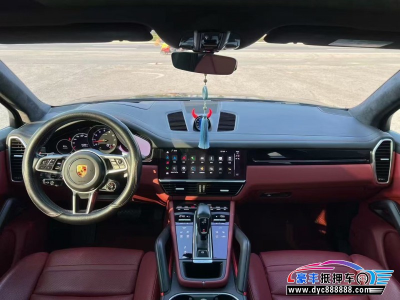 22年保时捷卡宴轿车抵押车出售