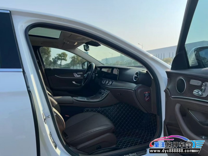 23年奔驰E轿车抵押车出售