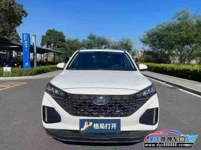 22年现代ix35轿车抵押车出售