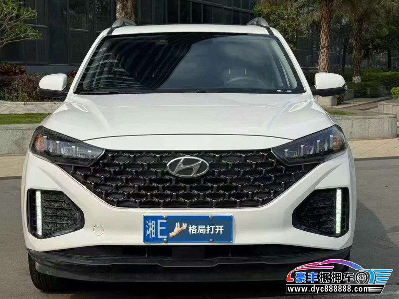 22年现代ix35轿车抵押车出售