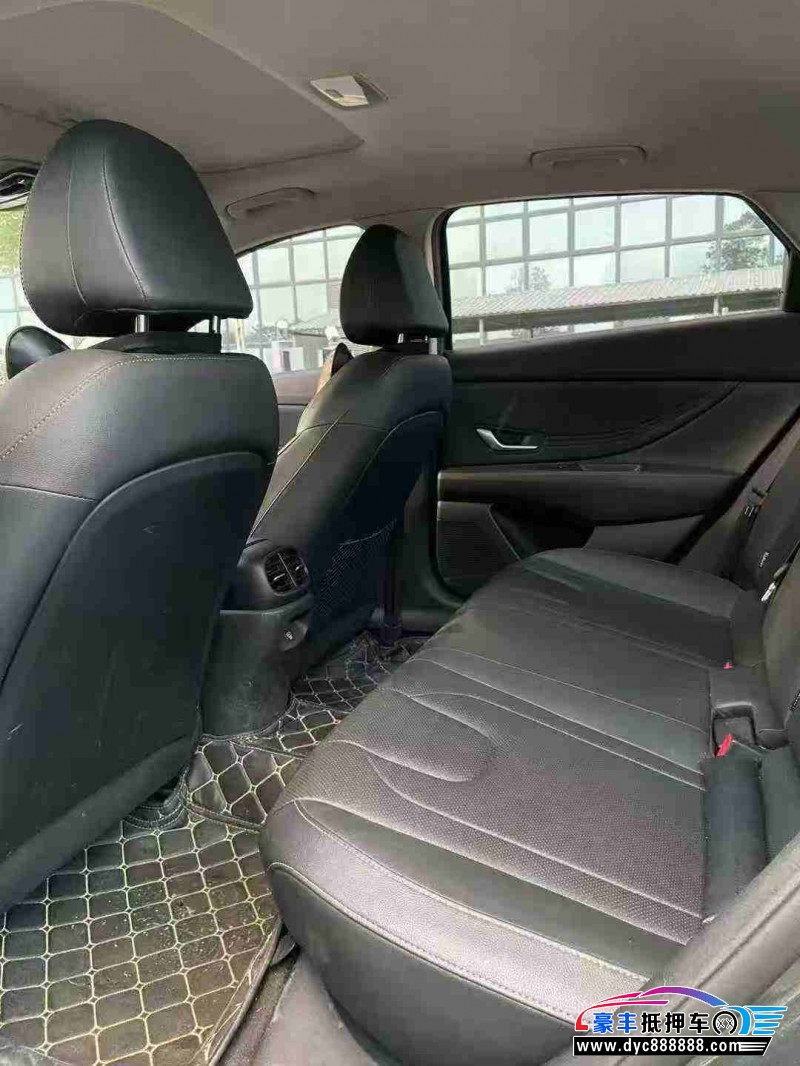 23年现代伊兰特轿车抵押车出售