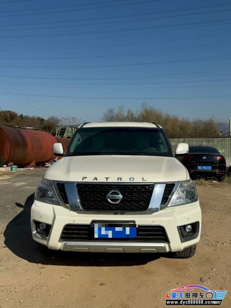 17年日产途乐轿车抵押车出售