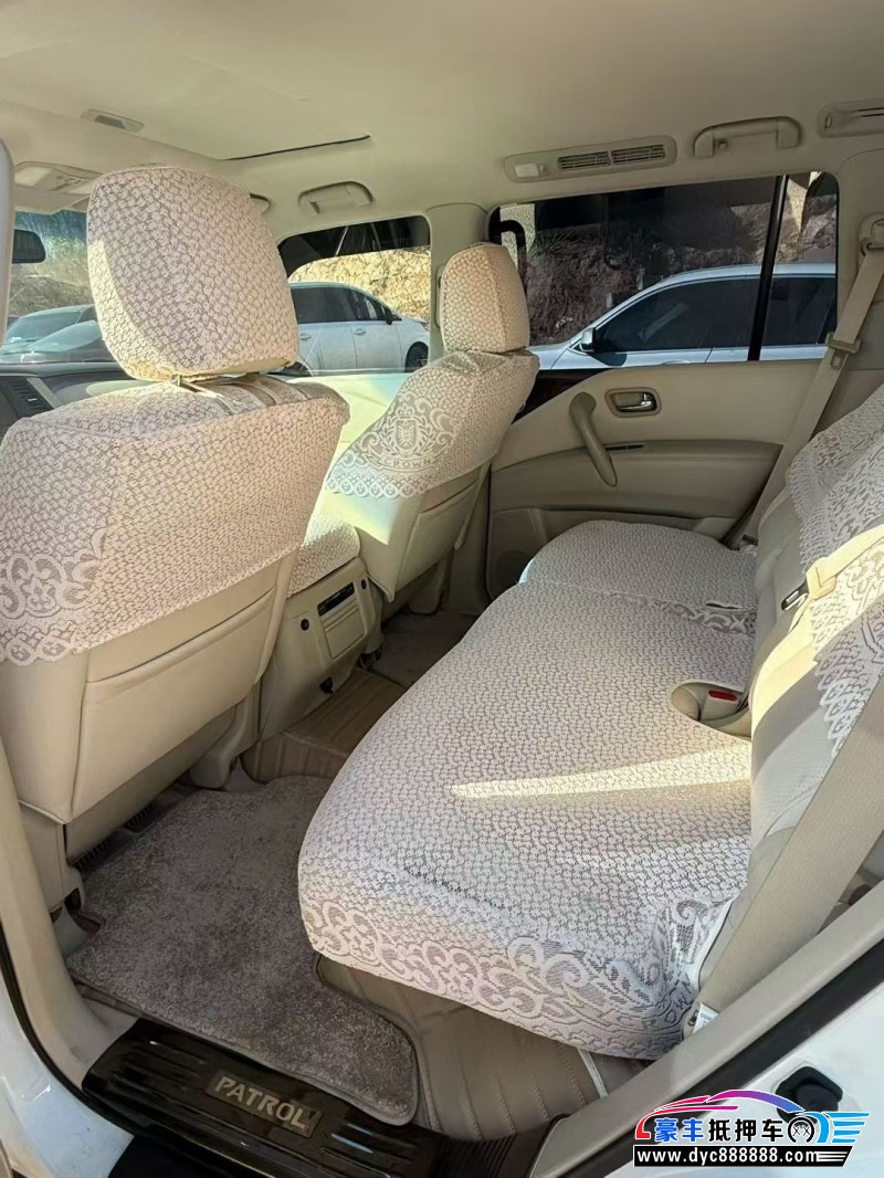 17年日产途乐轿车抵押车出售