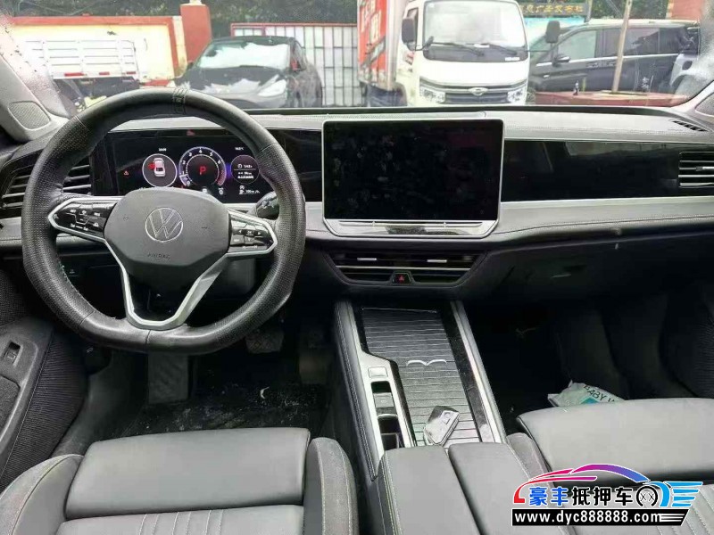 24年大众迈腾轿车抵押车出售