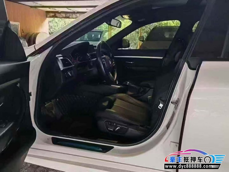 20年宝马3系轿车抵押车出售