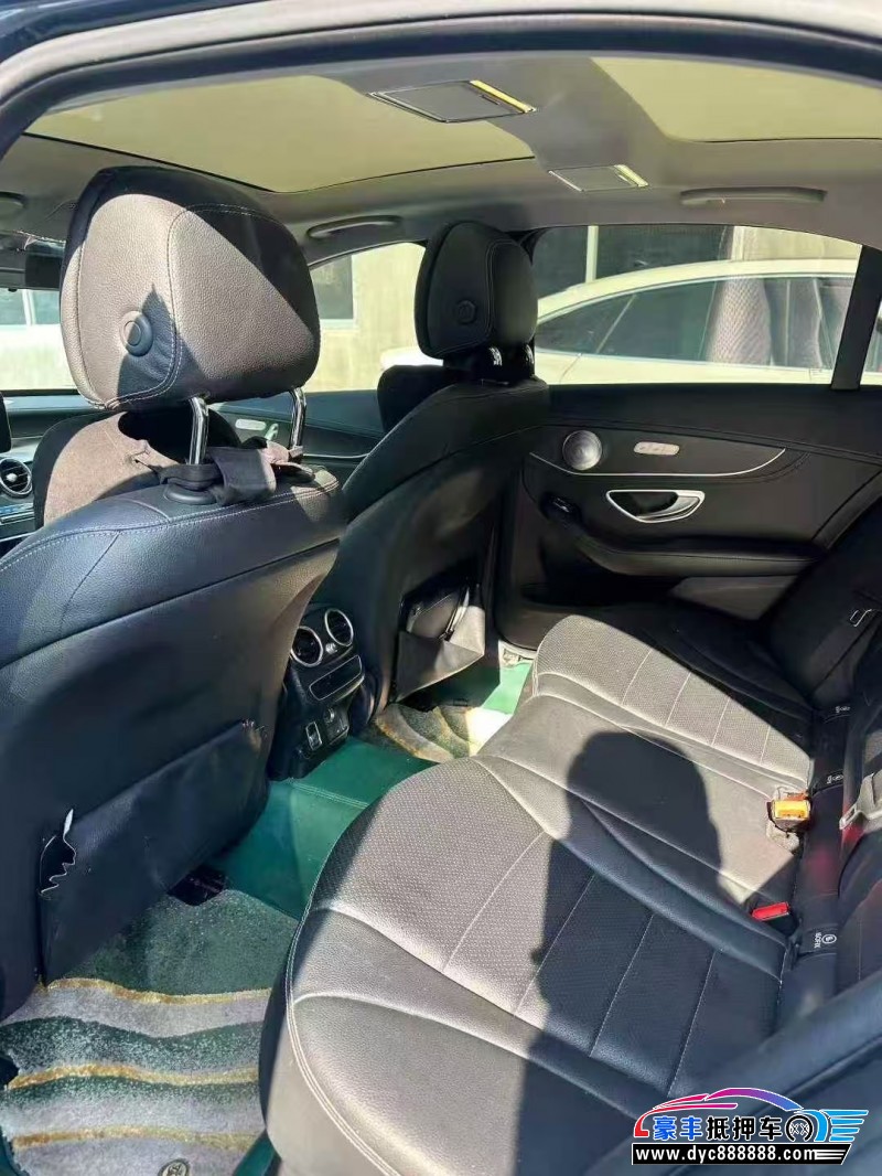 20年奔驰C轿车抵押车出售