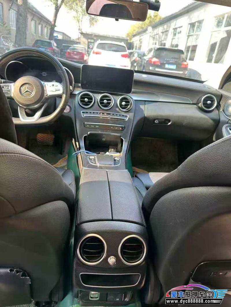 20年奔驰C轿车抵押车出售