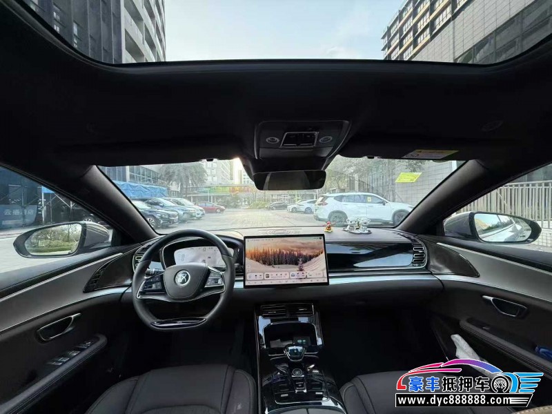 25年比亚迪汉轿车抵押车出售