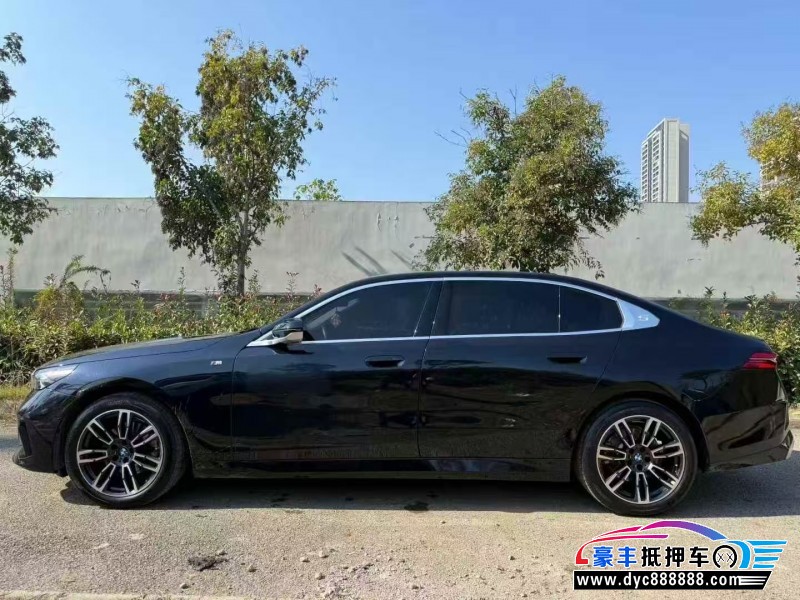 24年宝马5系轿车抵押车出售
